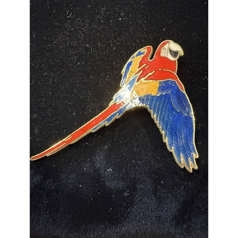 Vintage W.E. Richards Enamel Scarlet Macaw Parrot Brooch Pin 1983 Gold Tone